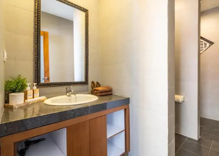 New Lotus 2br Private Pool